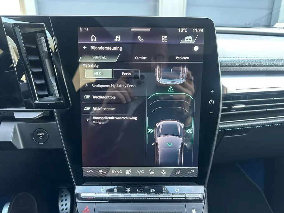 Renault Scénic E-Tech EV87 long range esprit Alpine | Automaat | Panoramadak | Harman Kardon | Stoel & Stuurverwarming | Automatische Kofferklep | Apple Carplay & Android Auto | Dodehoek Detectie | 12 Maanden BOVAG Garantie