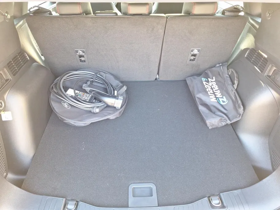 Ford Kuga 2.5 PHEV ST-Line X | Winterpack | El. Trekhaak | 360Camera | El. Achterklep | Adaptive cruisecontrol | Halfleer | El. Bestuurdersstoel + Memorie | Nieuw te bestellen |