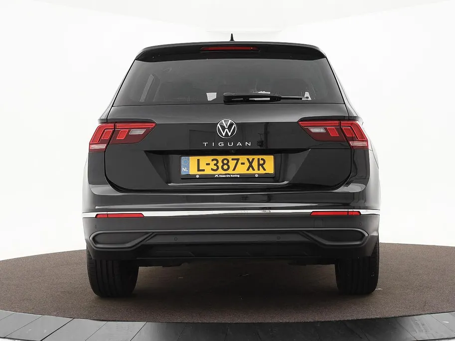 Volkswagen Tiguan 1.5 TSI 150pk DSG Elegance · Camera · Apple/Android Car Play · Stuur- & Stoelverwarming · ACC · Elek. Inklapbare Spiegels ·