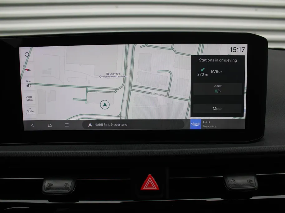 Kia EV6 Air 84 kWh | Stuur-/stoelverwarming | Camera | Cruise adapt. | Telefoonlader | Clima | Navi | 19' LM | LED | Apple Carplay/Android Auto |