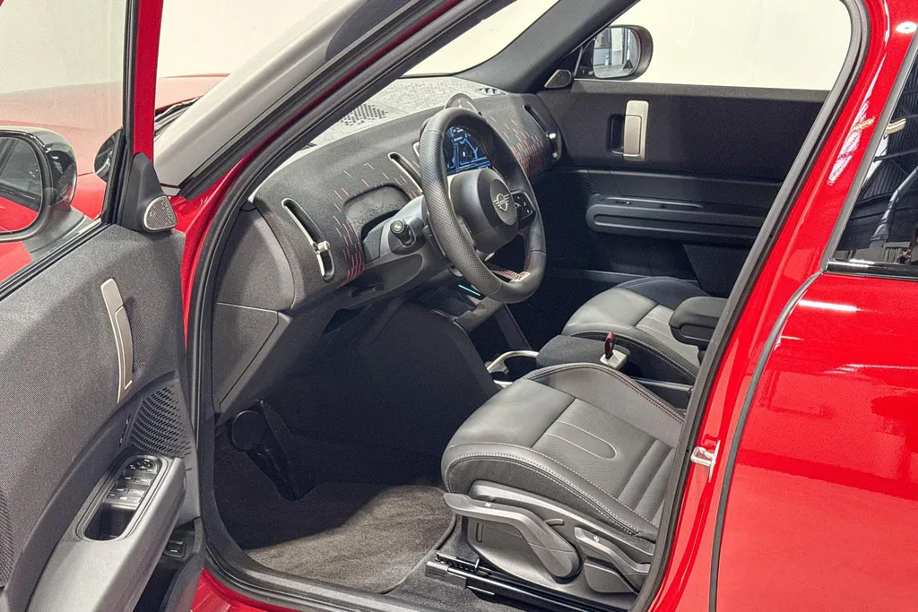 MINI Countryman Electric SE ALL4 John Cooper Works Pakket L