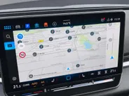 Volkswagen T-Roc 1.5eTsi/150PK R-Line · Trekhaak · Navigatie · Camera + Parkeersensoren · Stoelverwarming · Apple/Android Car Play · Garantie t/m 19-01-2028