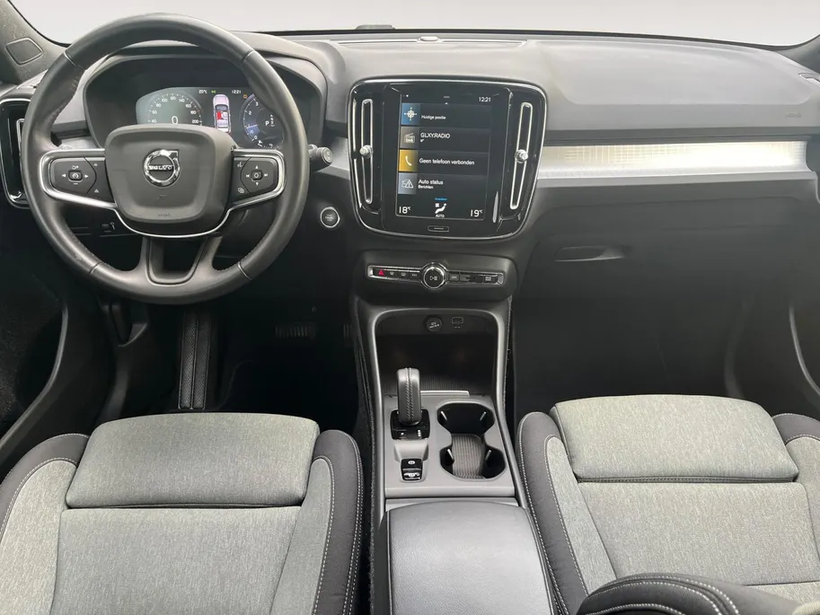 Volvo XC40 1.5 T3 Business Pro | Navigatie | Parkeercamera | Apple Carplay en Android Auto