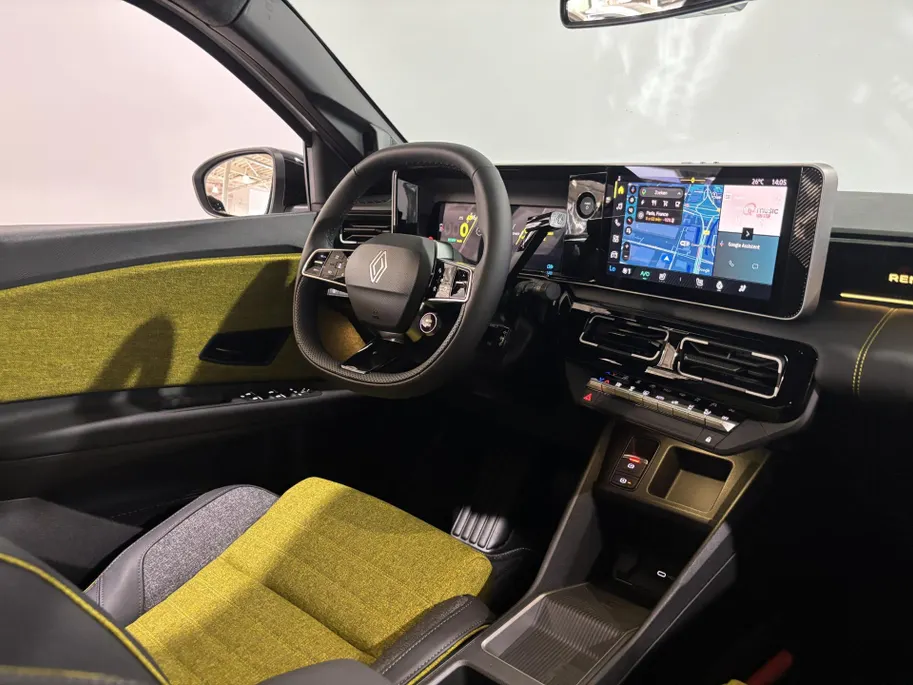 Renault 5 Comfort Range Iconic Cinq 52 kWh Automaat | DEMO | Harman Kardon Audio | Camera | Blind Spot Warning | Adaptive Cruise Control | Climate Control | Apple CarPlay/Android Auto | Digital Cockpit |