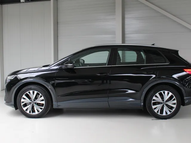 Audi Q4 e-tron 40 Advanced edition 77 kWh Navigatie | Inklapbare spiegels | Stoelverwarming | 98% SoH
