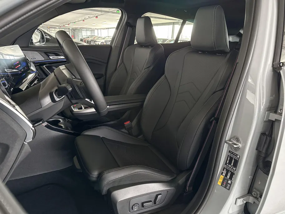 BMW iX2 eDrive20 67 kWh M Sport Edition