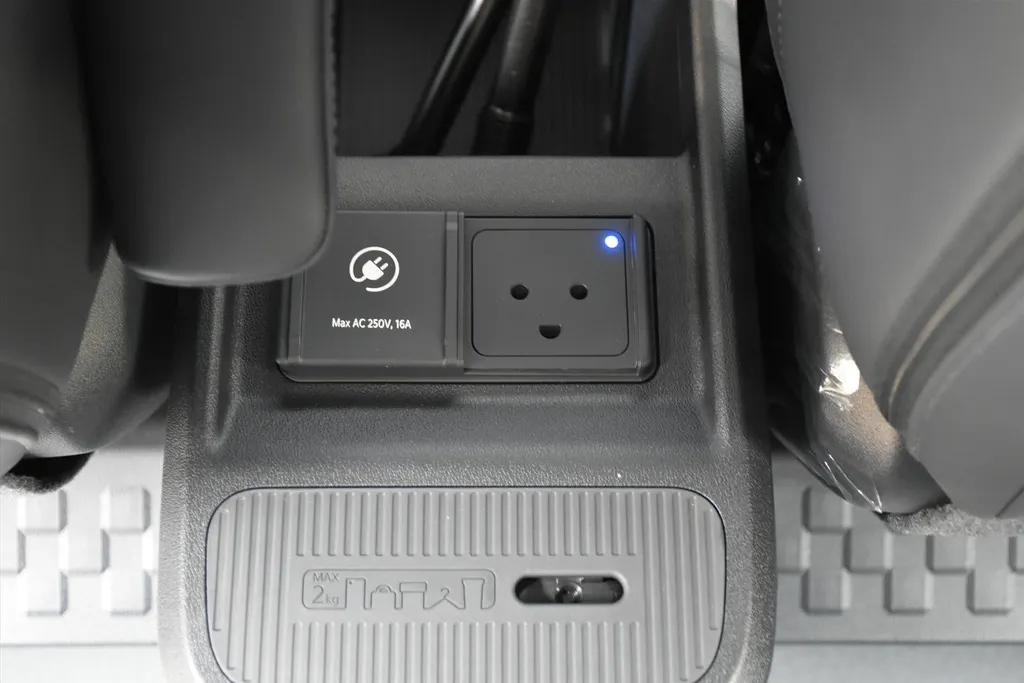 Kia PV5 Passenger 71,2 kWh Plus NIEUW