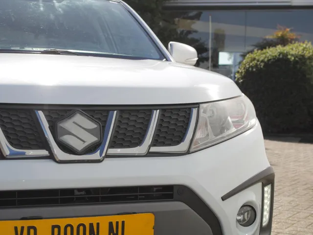 Suzuki Vitara 1.4 S Allgrip Automaat | Navi | Adap. Cruise | Clima | Camera