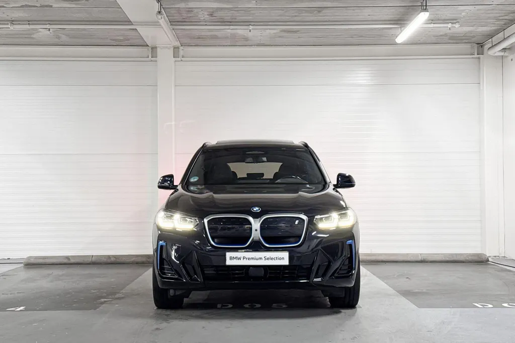 BMW iX3 High Executive