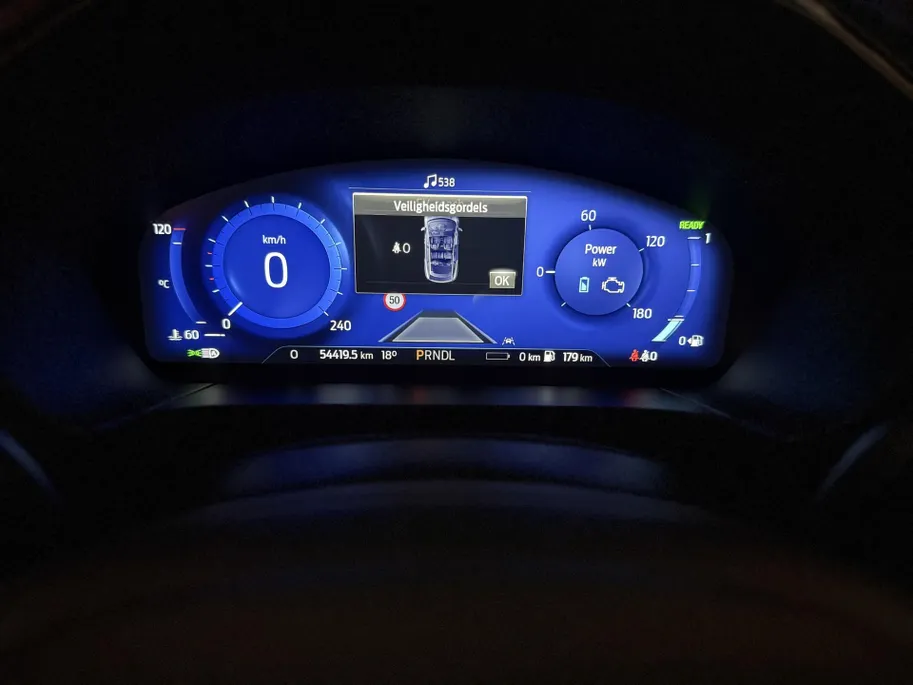 Ford Kuga 2.5 PHEV ST-Line X | Winterpack | Full LED | Adaptieve Cruise Control | Automatisch inparkeren |