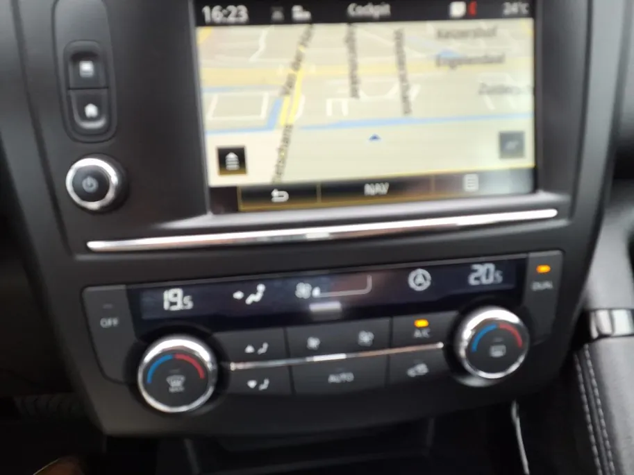 Renault Kadjar 1.2 TCe Limited Automaat | Navigatie | Trekhaak | Dealer onderhouden | 1 jaar garantie