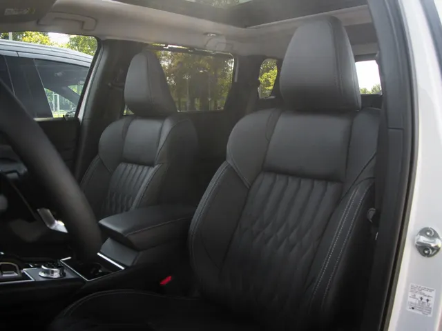 Mitsubishi Outlander 2.4i PHEV Instyle | voorraad korting €8000,-