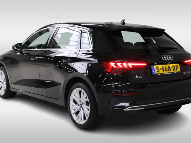 Audi A3 Sportback 30 TFSI Advanced edition Navigatie | Cruise Control | 17' Velgen | PDC