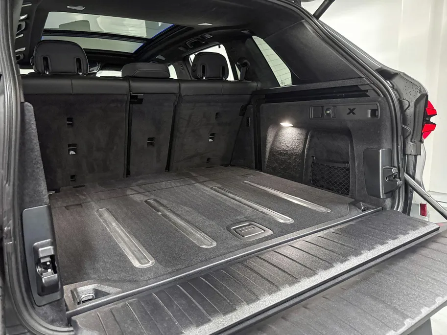BMW X5 M60i xDrive