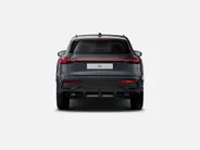 Audi Q5 2.0 TFSI e-hybrid quattro S edition Competition 367 PK · Trekhaak elek. wegklapbaar · Winterpakket · Privacy glas