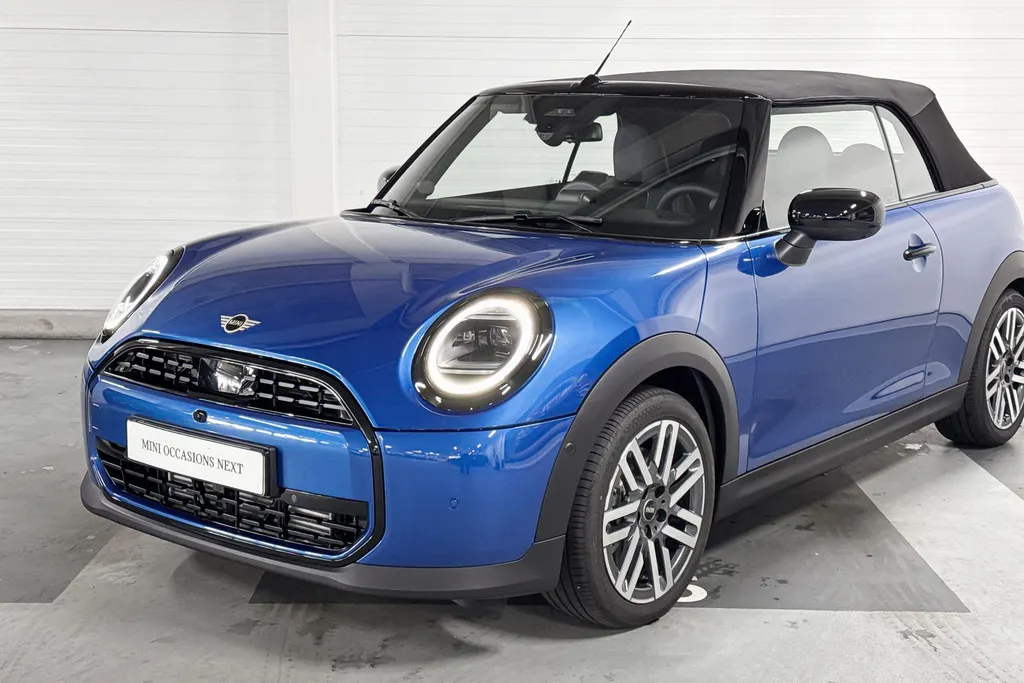 MINI Cooper Cabrio Cooper C Favoured
