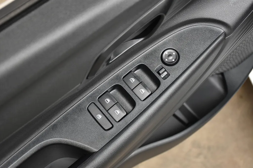 Hyundai i20 1.0 T-GDI E-Motion I Navi I Cruise I Camera