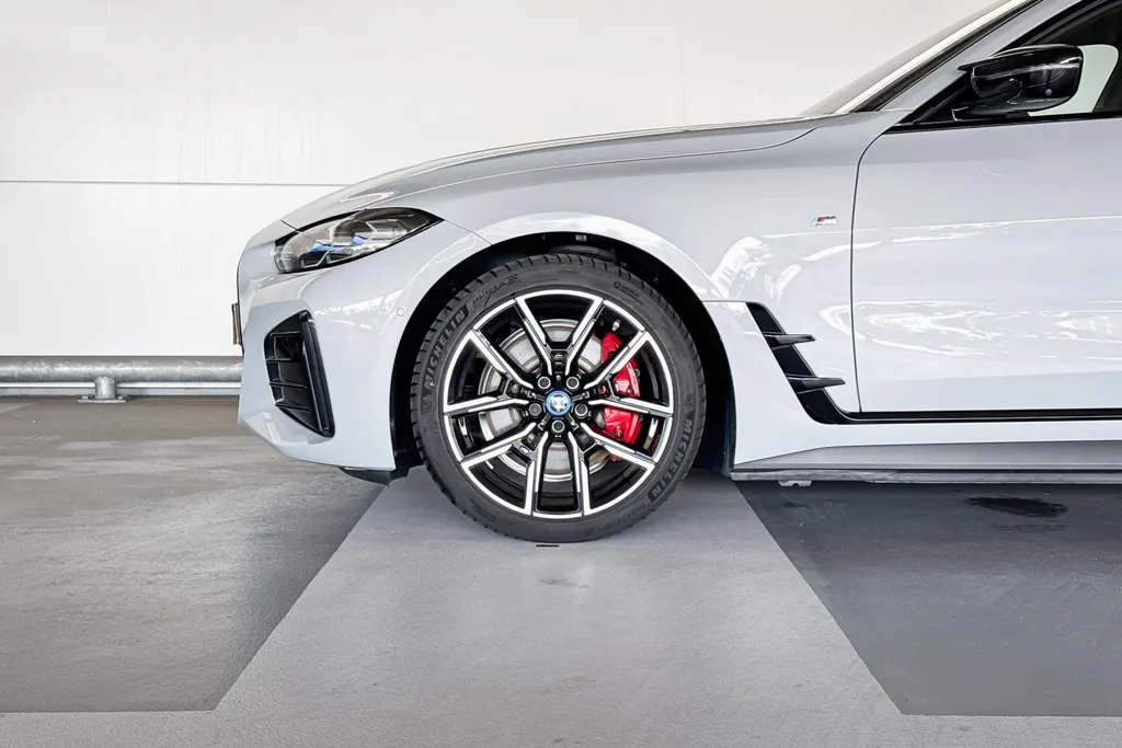 BMW i4 M50 High Executive 84 kWh