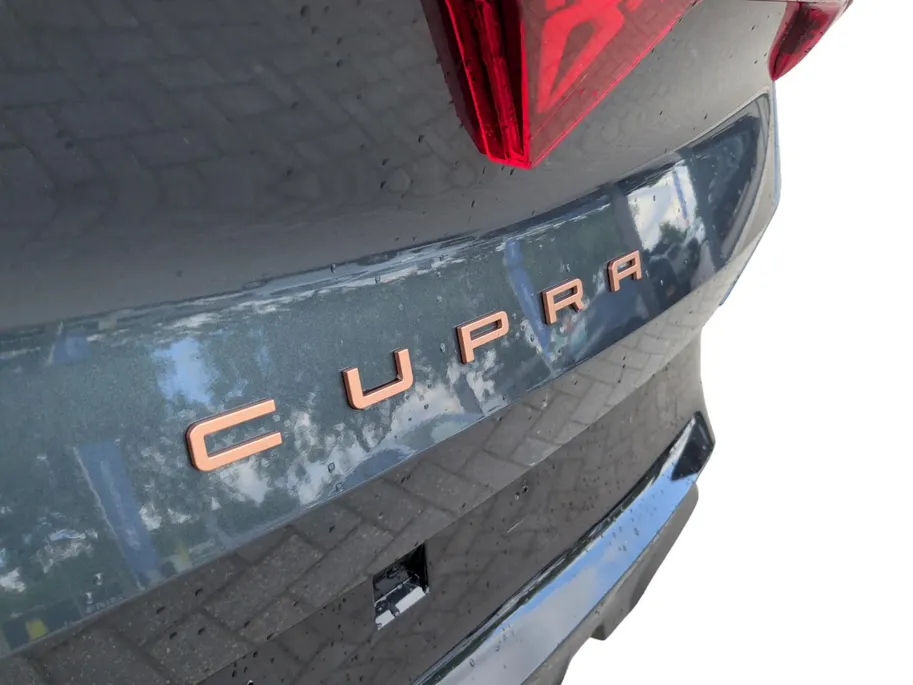 CUPRA Formentor 1.5 TSI e-Hybrid Business | Panoramadak | Stuur verwarming etc!  | SUPER DIK EN SUPER NIEUW INCL. FABRIEKSGARANTIE!
