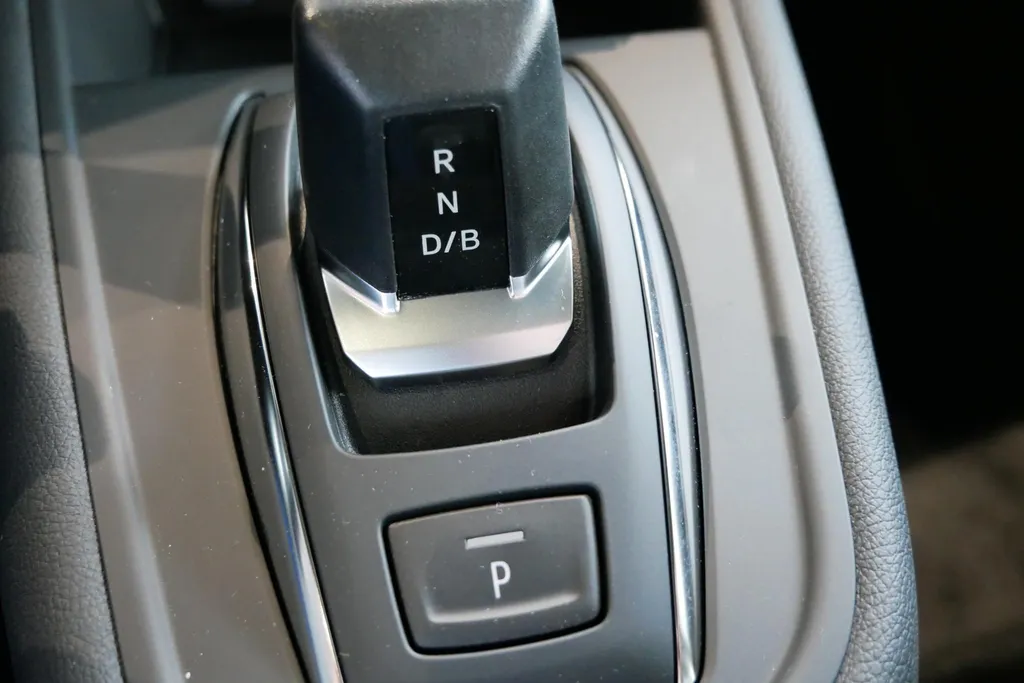 Renault Captur 1.8 E-Tech full hybrid 160 techno | Profiteer nu van €2.500,- Zeeuw & Zeeuw voorraadkorting |Electrisch schuif/kantel dak | Harman Kardon | Op voorraad |