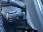 Peugeot 2008 1.2 PureTech 100 Allure | Digitale Cockpit | Apple Carplay en Android Auto | Cruise Control | Climate Control