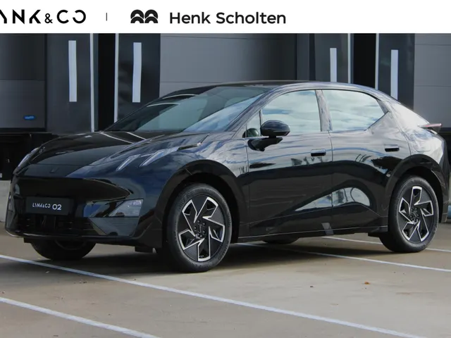 Lynk & Co 02