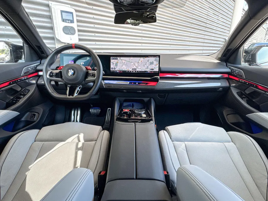 BMW M5 Touring 