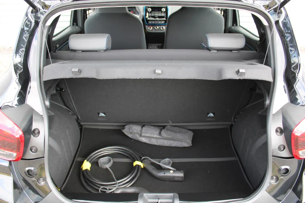 Dacia Spring Essential |  Airco | 14' Design velgen | Bluetooth | PDC | BTW auto | Uniek!! |