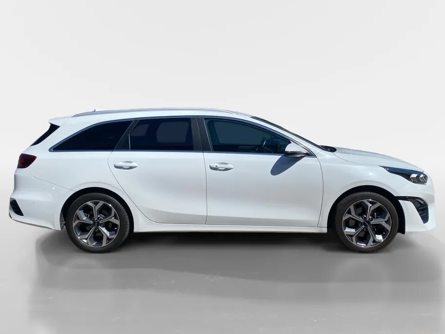 Kia Ceed Sportswagon 1.6 GDI PHEV ExecutiveLine Automaat | Navi | Clima | Camera | Stoelventilatie | Stoel-/Stuurverwarming | Leder & Memory Seats