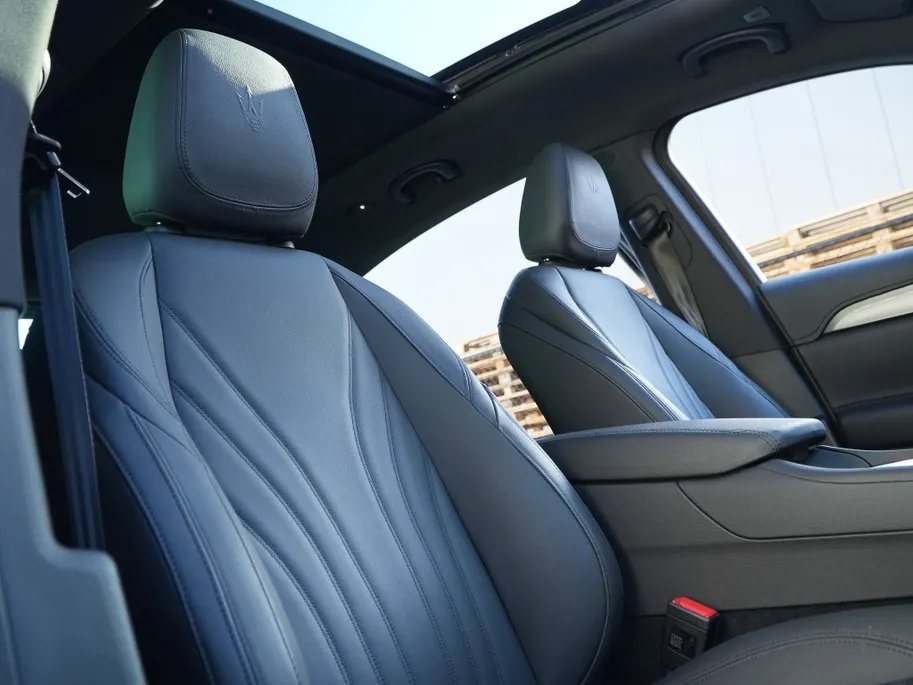 Maserati Grecale 2.0 MHEV 300 PK GT | Pano | 360cam | HUD | Audio Pack | 20"