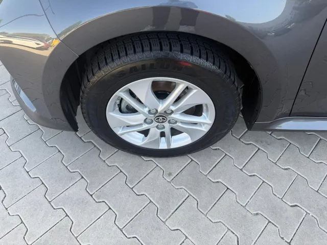 Toyota Yaris 1.5 Hybrid 115 Dynamic Limited | Parkeersensoren