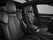 Audi Q5 Sportback 2.0 TFSI e-hybrid quattro S edition Competition 367 PK · Glazen panoramadak · Head-up display · B&O premium 3D