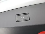 Volkswagen Tayron 1.5 eHybrid 272pk DSG R-Line Edition · Panoramadak · Inklap. Trekhaak · 360 Camera · Matrix LED · Stuur- & Stoelverwarming · Keyless · Garantie t/m 03-11-2029 of 100.000km