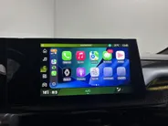 Renault Clio 160PK Full Hybrid Techno Automaat | Lichtmetalen Velgen Hoogglans Zwart | Adaptive Cruise Control | Google Built-in | Camera | Apple CarPlay/Android Auto | Full LED | Armsteun | Licht & Regen Sensor |