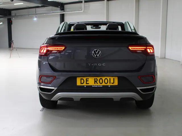 Volkswagen T-Roc Cabrio 1.0 TSI Style Goal Led | All Season Banden | Navigatie | 17' Velgen 'Zurich'