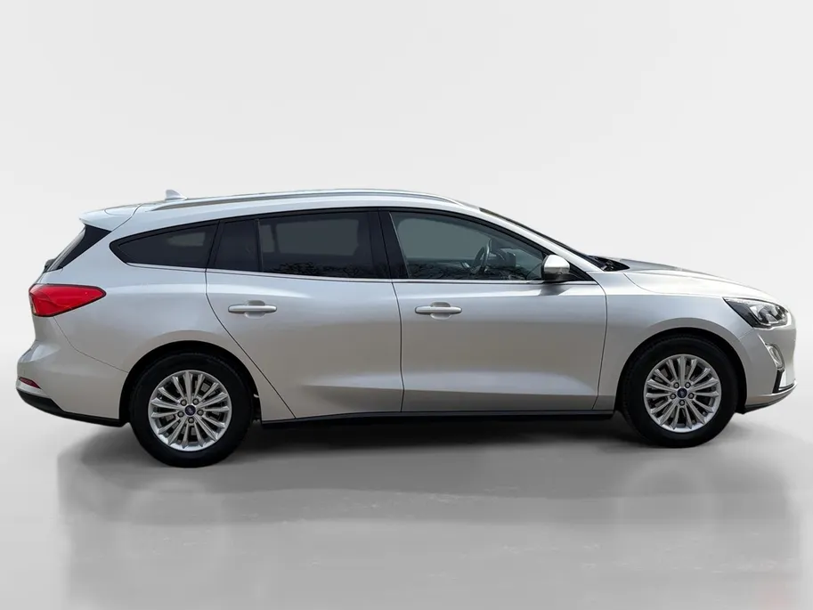 Ford Focus Wagon 1.0 EcoBoost Titanium X Business 125PK | Camera | Winter Pack | El. Achterklep | Climate Control | Privacy Glass | Keyless Entry | LED