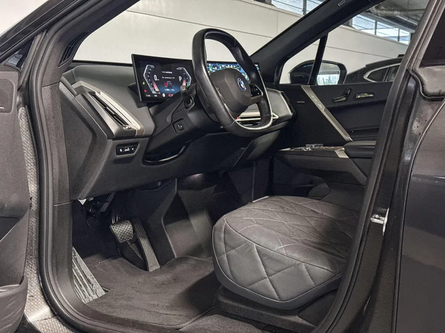 BMW iX xDrive40 Business Edition Plus 77 kWh
