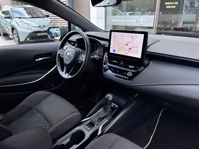 Toyota Corolla Touring Sports Hybrid 140 Dynamic Limited | Stoelverwarming | Parkeersensoren