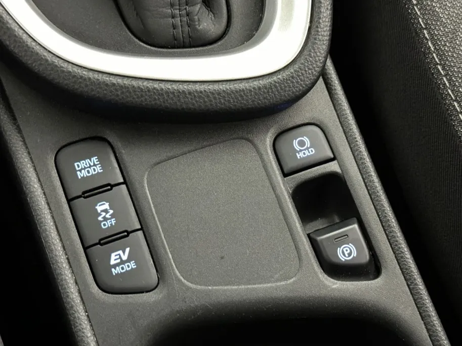 Toyota Yaris Cross 1.5 Hybrid Dynamic | Navigatie | 17'' L.M. Velgen | Adaptieve Cruise Control
