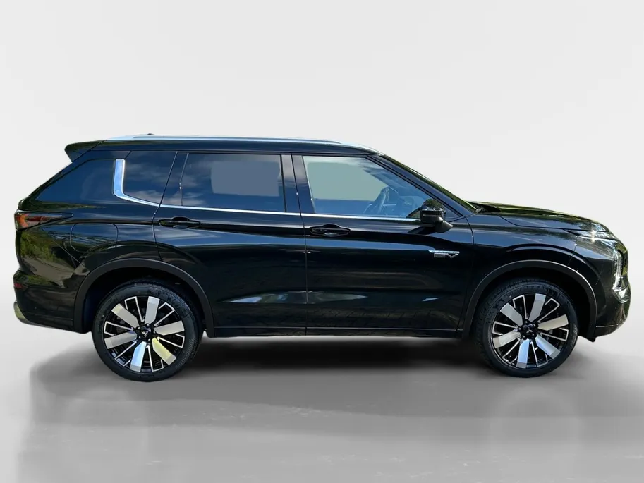 Mitsubishi Outlander 2.4 PHEV Instyle+ | 5.000 EURO KORTING | 8 JAAR GARANTIE |