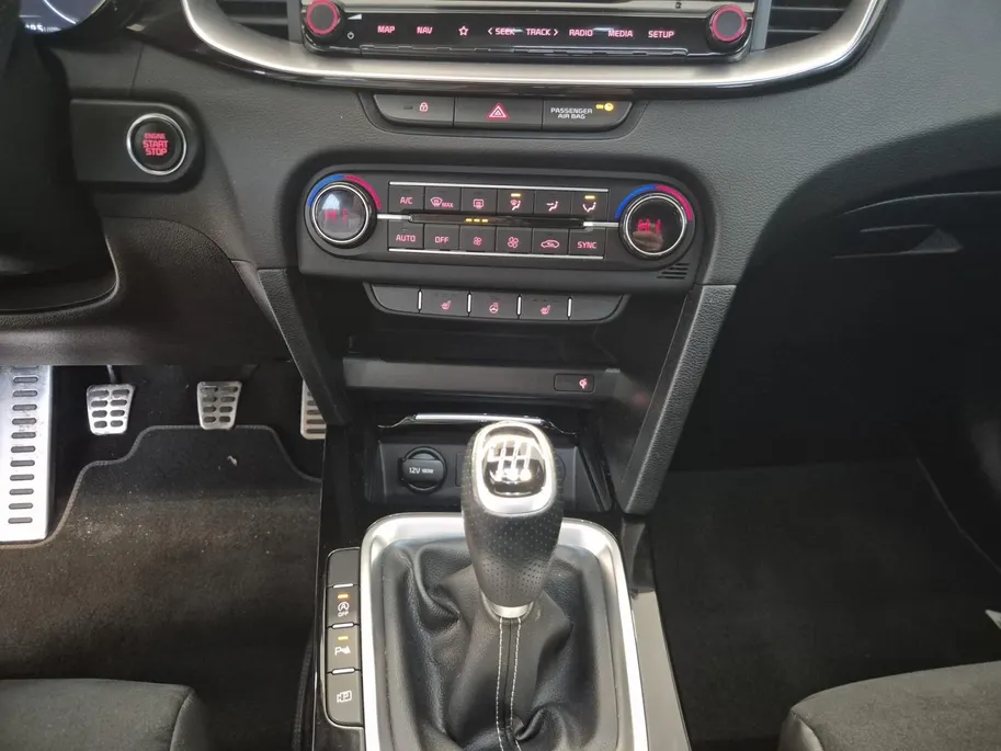 Kia ProCeed 1.0 T-GDi GT-Line 120 PK | Cruise Control | Climate & cruise control | Panoramadak | Stoel & stuurverwarming | Elektrische Kofferbak | Navigatie | Apple Carplay/Android Auto | Fabrieksgarantie | NAP