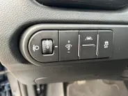 Kia Ceed Sportswagon 1.0 T-GDi DynamicPlusLine | Apple Carplay / Android Auto | Navigatiesyteem | Parkeersensoren + Camera Achter | Licht + Regensensor | Stoel + Stuurverwarming | Cruise Control | Climate Control | Rijstrooksensor + Correctie |
