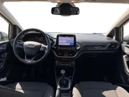 Ford Fiesta 1.0 EcoBoost Titanium | Dealer onderhouden | Winter pack | Parkeersensor achter | Apple carplay & Android auto | Navigatie via carplay | Cruise control | Elektr. inklapbare buitenspiegel | Privacy glas |