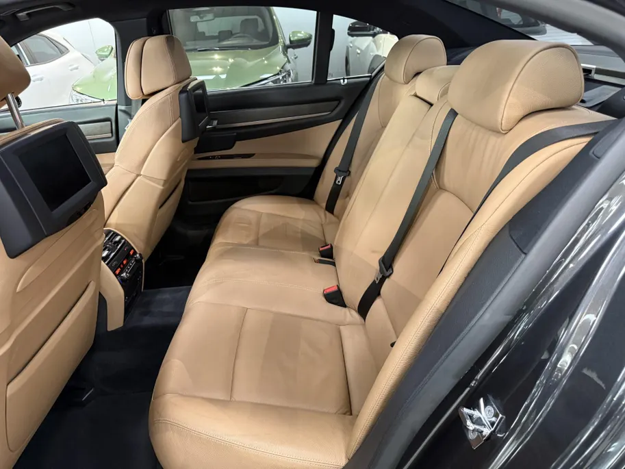 BMW 7 Serie 740i 326PK Automaat High Executive BMW 7-serie 740i