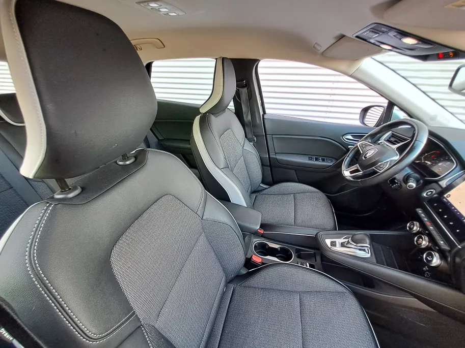 Renault Captur 1.3 TCe 130 Intens | AUTOMAAT | Navi | Camera | Cruise | Keyless entry  | Apple Carplay/Android Auto