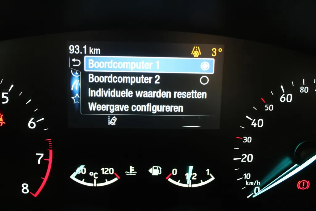 Ford Focus 1.0 EcoBoost 125PK Hybrid Titanium | Winter-pack | Driver Assistance Pack | Parking Pack | Apple Carplay / Android Auto | DAB radio | Full LED | Keyless Entry & Start | Parkeersensor voor & achter |