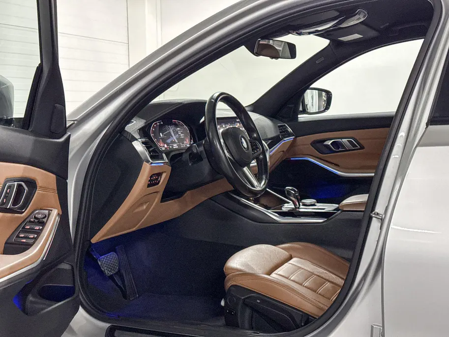 BMW 3 Serie Sedan 330i High Executive Edition