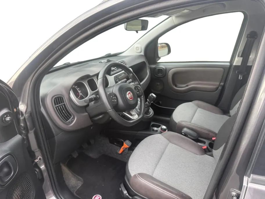 Fiat Panda 0.9 TwinAir 4x4 Cross | Parkeersensoren | Stoelverwarming | Stuurbediening | Climate Control | 12 Maanden Bovag Garantie