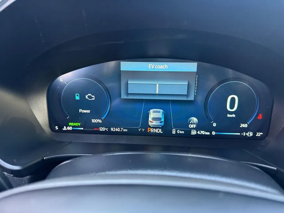 Ford Kuga 2.5 PHEV ST-Line X | Panoramadak | Winter Pack | Elektrische Trekhaak | Driver Assistance Pack | ALL SEASON |