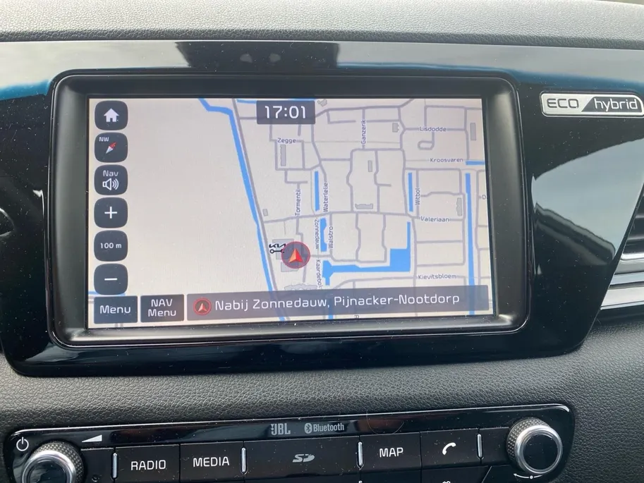 Kia Niro 1.6 GDi Hybrid ExecutiveLine | Dodehoekdetectie | Lederen bekleding | Stoelverwarming en ventilatie | 18 inch  LM-velgen | Elektr. stoel | Parkeercamera |